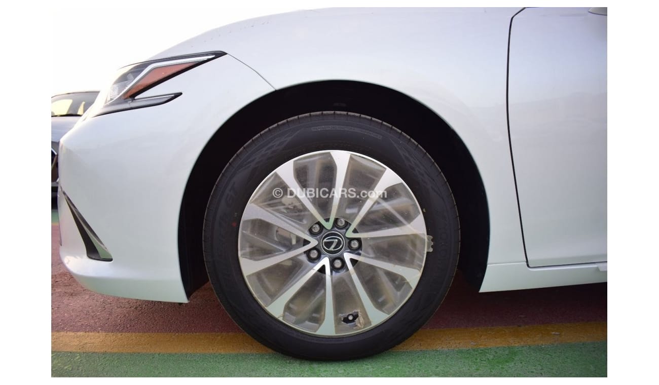 Lexus ES 300 ES 300h 2023 | HYBRID - 2.5L 4CYL - FULL OPTION WITH GCC SPECS