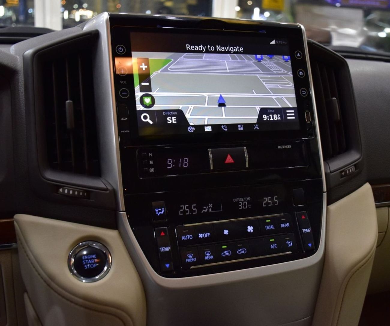 تويوتا لاند كروزر EXCELLENT DEAL for our Toyota Land Cruiser GXR ( 2018 Model ) in White Color GCC Specs