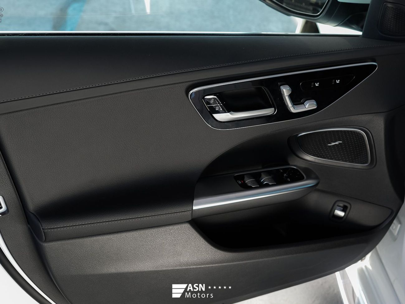 Mercedes-Benz C 200 L 1.5T Sport Edition 2025 (Export Price)