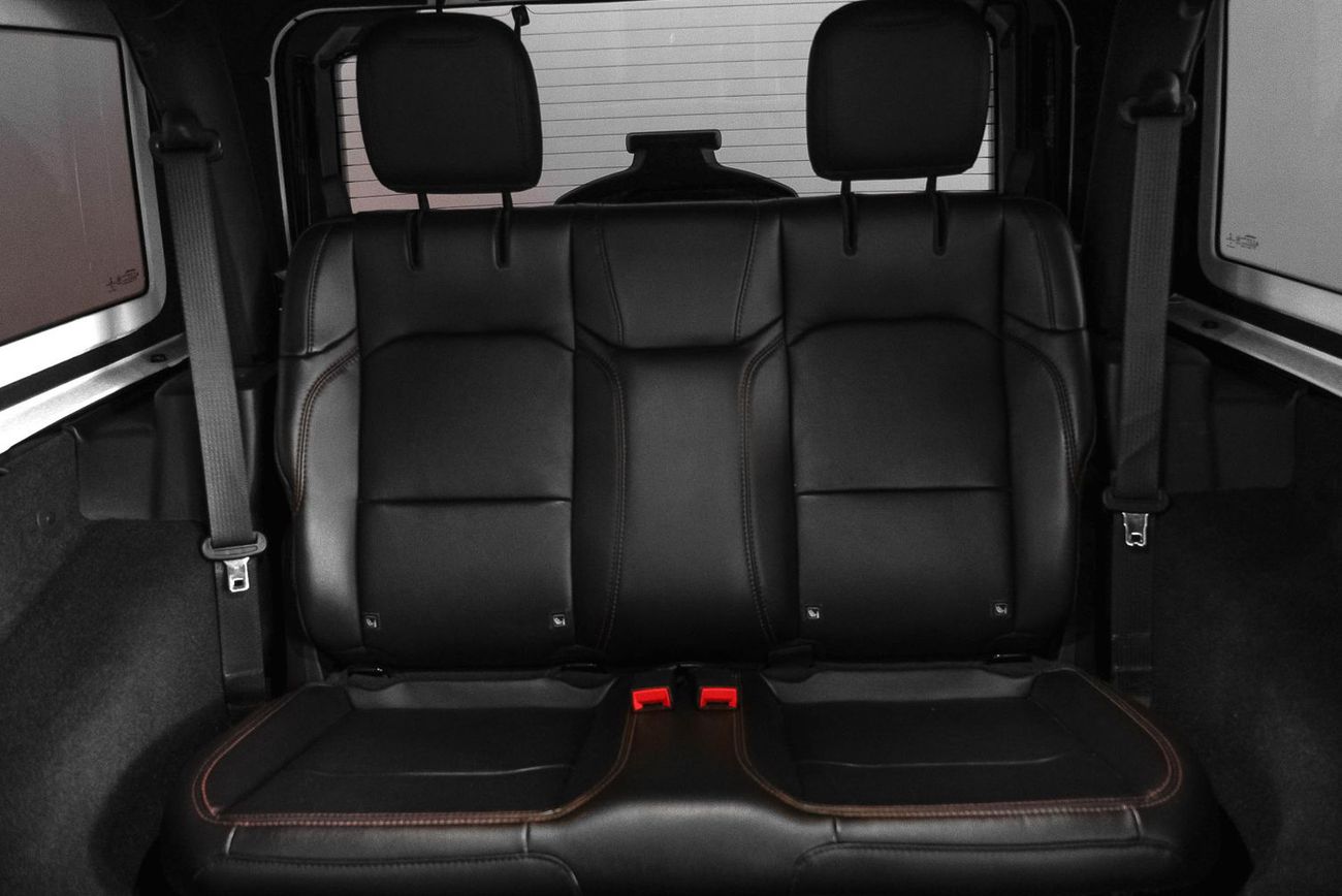 Jeep Wrangler Rubicon 3.6L A/T (5 Seater)