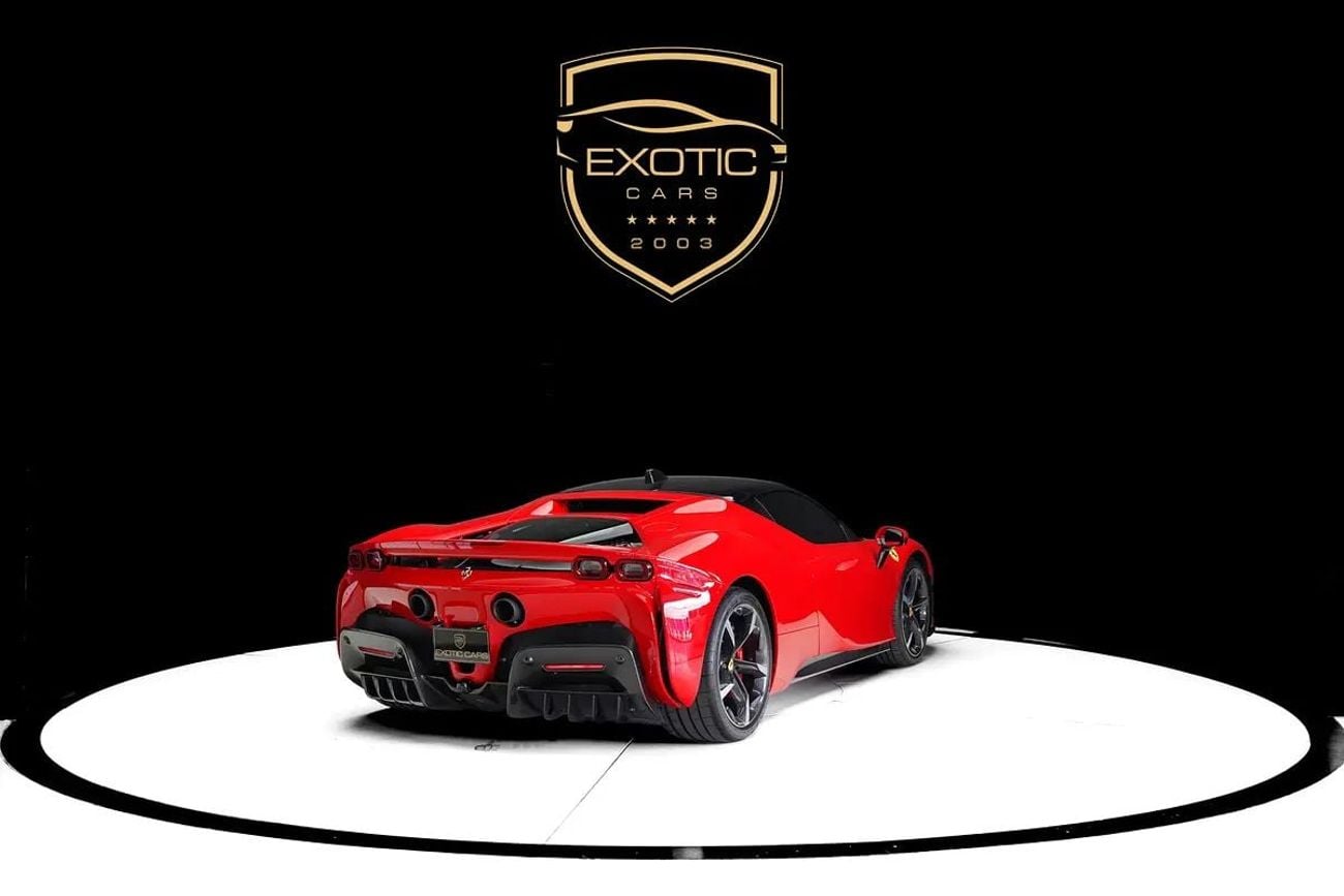 فيراري SF90 ستراديل STRADALE