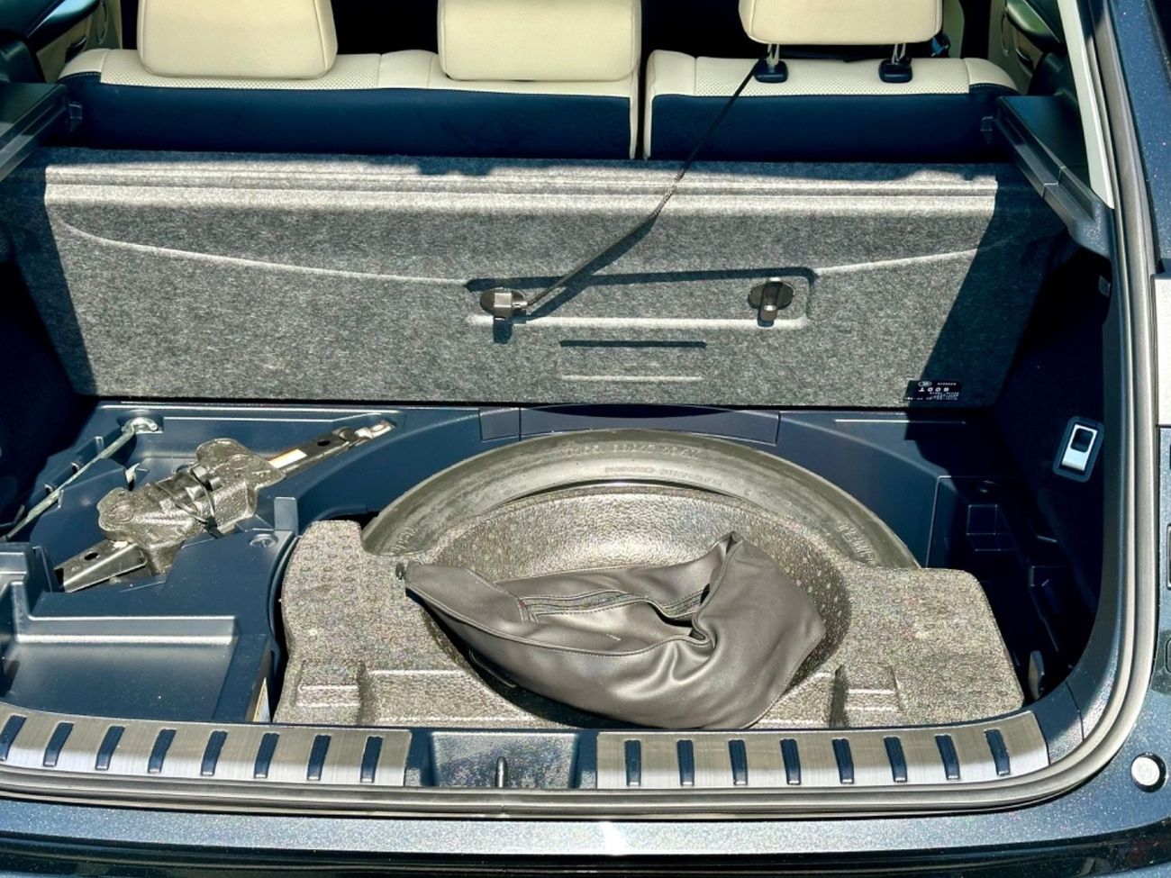 Lexus NX300 Premier 2021 Lexus NX300 hybrid