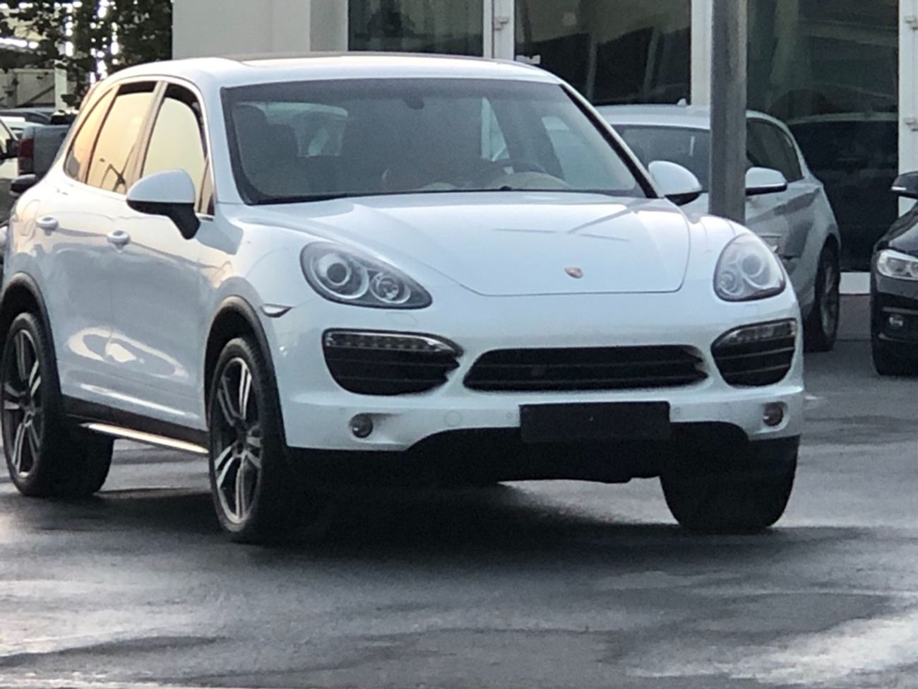 Porsche Cayenne PORSCHE Cayenne S MODEL 2013 GCC CAR PERFECT CONDITION FULL OPTION PANORAMIC ROOF LEATHER SEATS