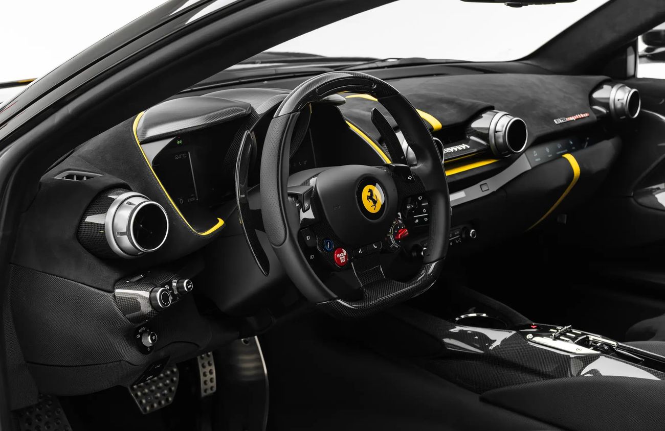 فيراري 812 كومبيتيزون 6.5L V12 Naturally Aspirated Engine