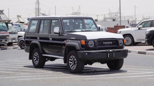 Toyota Land Cruiser 70 HT VXR LX 4.0 L V6