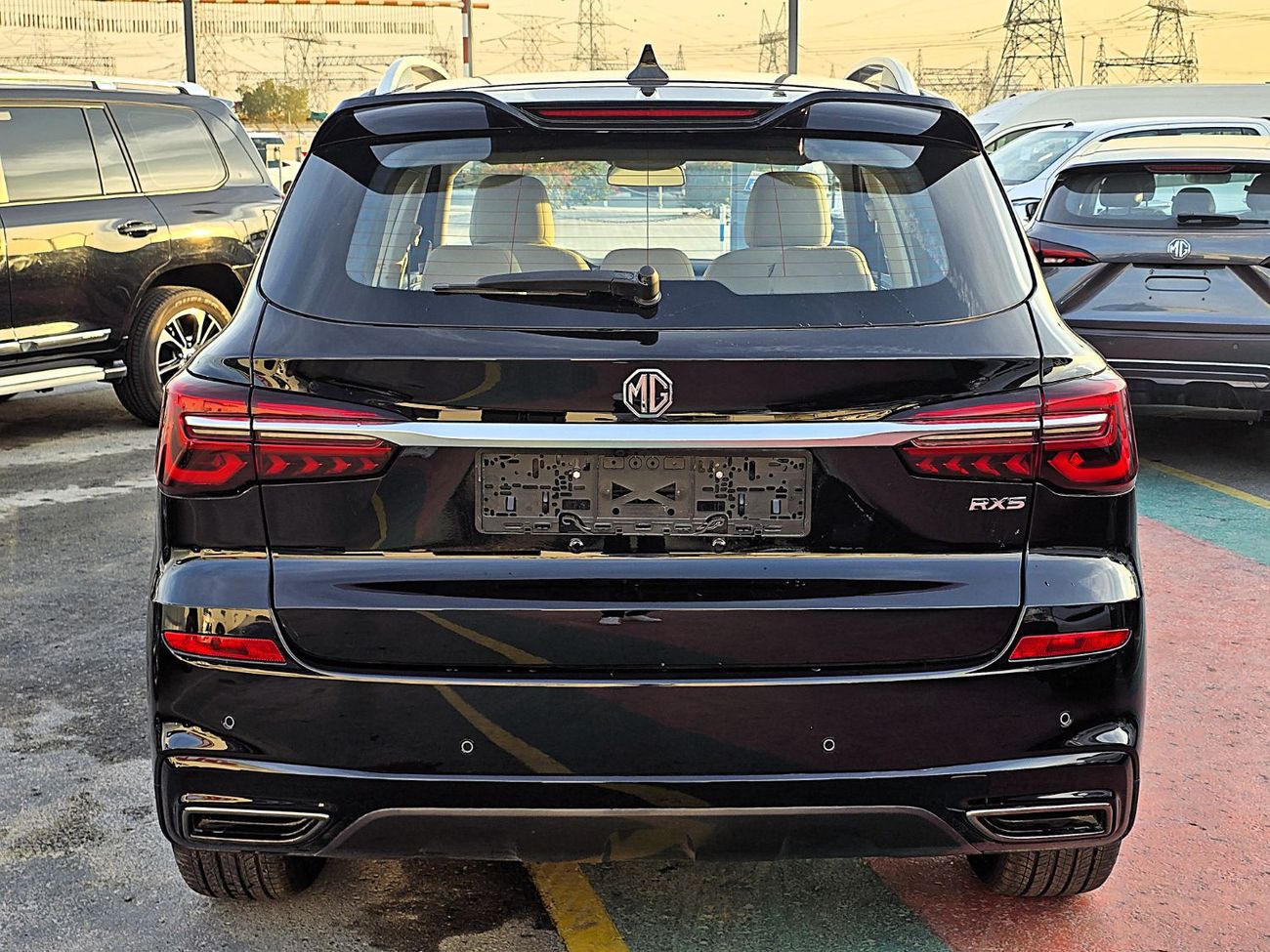 أم جي RX5 Mg RX5 Comfort 1.5l A/T black ⚫ 2024 model with Panoramic Roof and Push Start