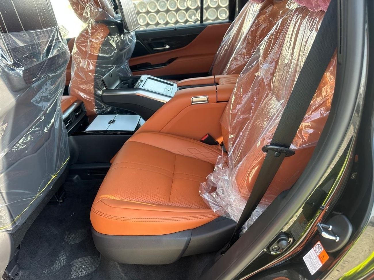 لكزس LX 700h VIP