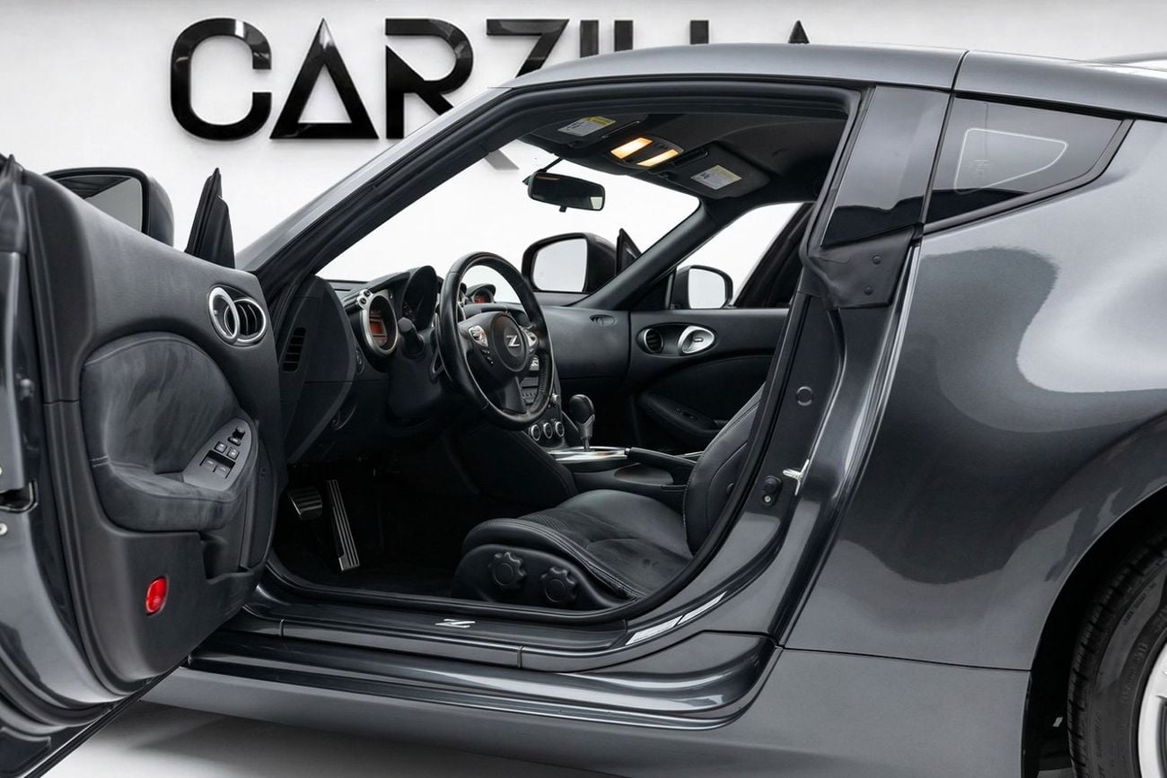 Nissan 370Z Std 3.7L (328 HP) A/T AED 2,456 P.M l 0% Downpayment l 370Z l 1 Owner l Excellent Condition