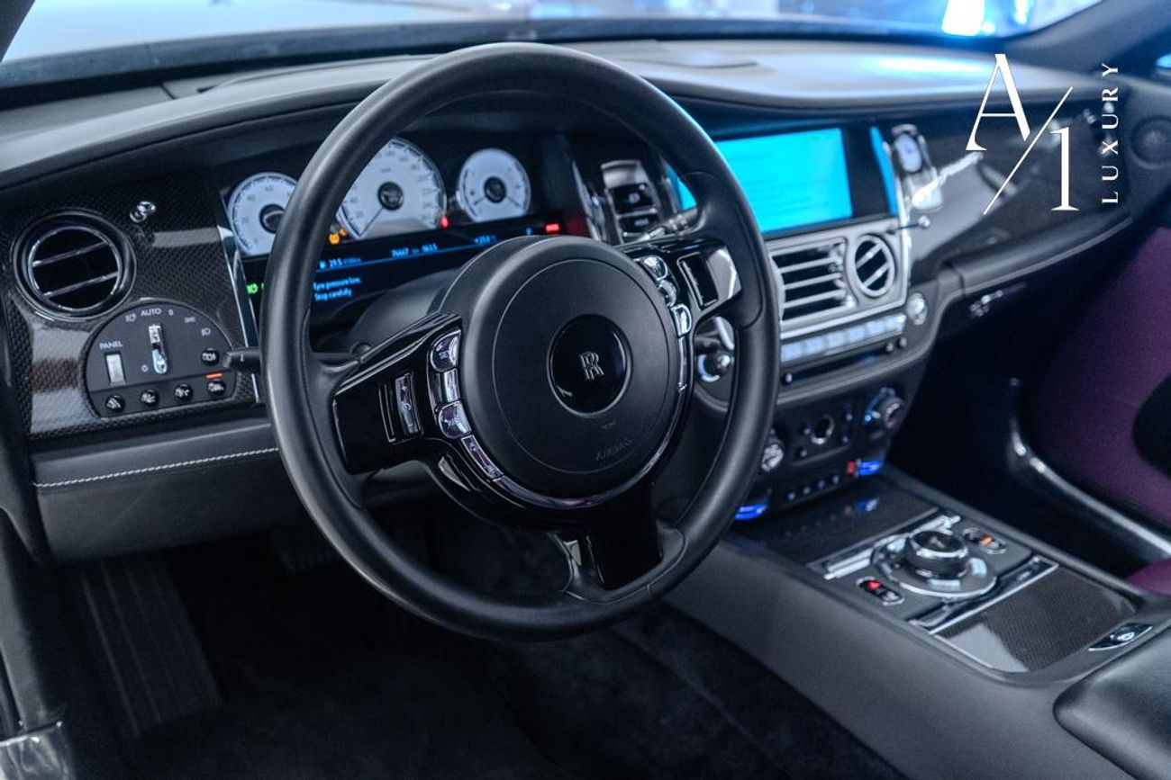 Rolls-Royce Wraith Black Badge 2017 Rolls Royce Wraith Black Badge, Full Rolls Royce Service History, Carbon Fiber Pack