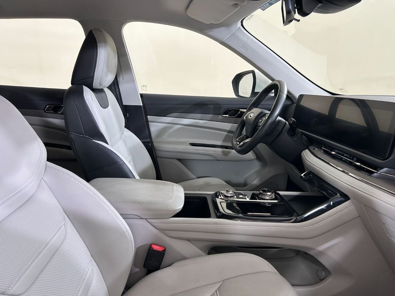 Ford Territory Trend TER2123 / FREE Insurance + Registration / AL TAYER MOTORS / AL QOUZ SHOWROOM