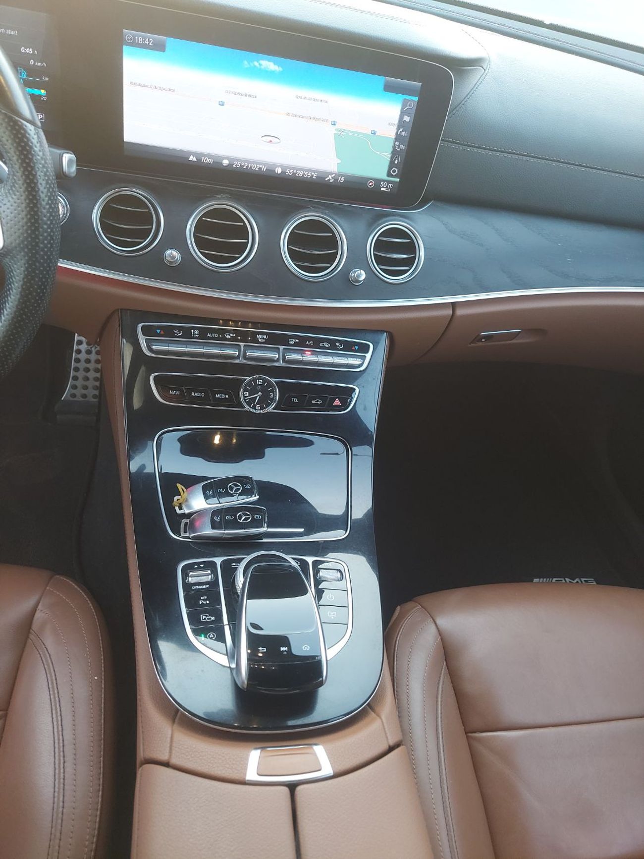 Mercedes Benz E200 AMG