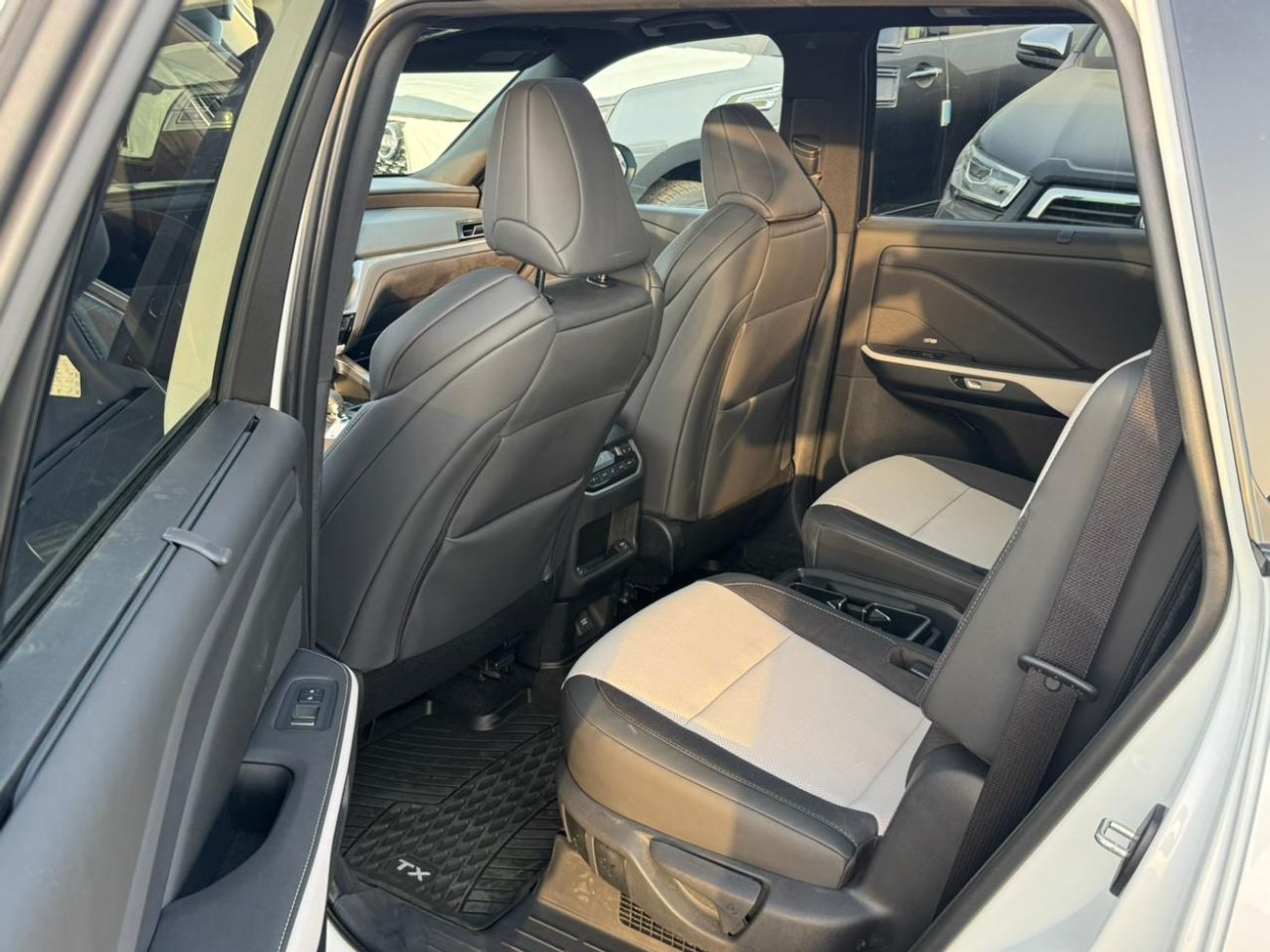 لكزس TX 500h 2025 Lexus Tx500 H 2.4L I4 Hybrid F-Sport 3 Canada Spec