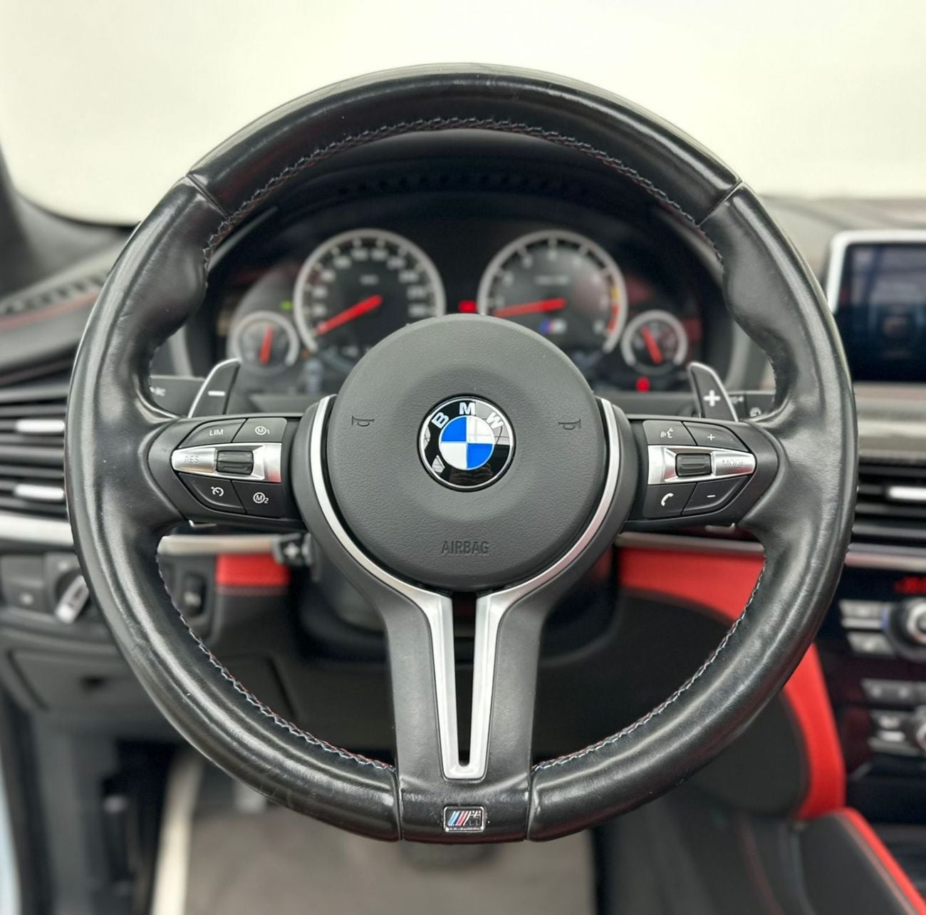 BMW X5M Std 4.4L 2017 BMW X5M M-Sport, BMW Full Service History, Excellent Condition, GCC