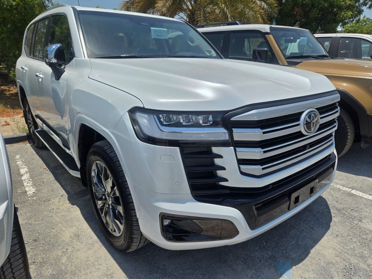 Toyota Land Cruiser VXR 2025 Toyota Land Cruiser LC300 VXR (Full-Option) 3.5L V6 Twin Turbo Hybrid A/T 4WD Export Only