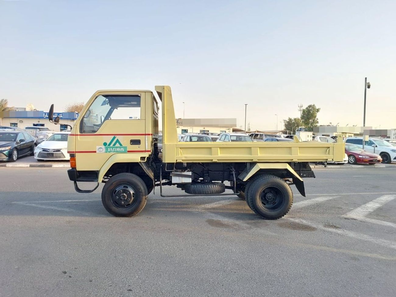 Mitsubishi Fuso Canter MITSUBISHI CANTER DUMPER TRUCK RHD 1986 MODEL 3.5 L DIESEL MANUAL(PM00040)