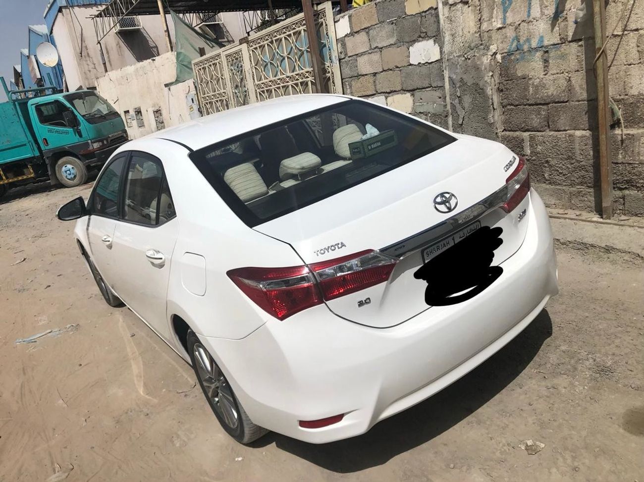 Used Toyota Corolla 2015 for sale in Dubai 233079