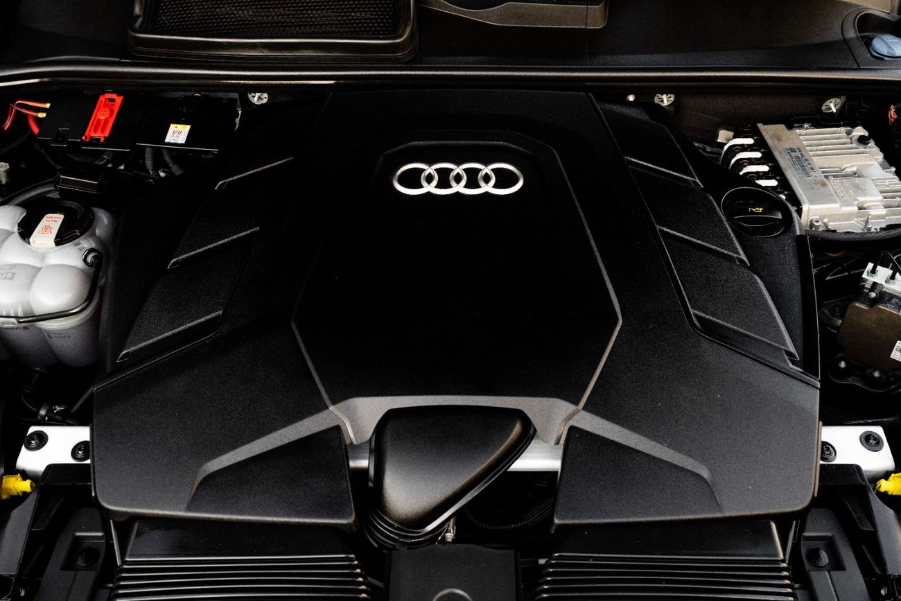 أودي Q8 Q8 S-LINE | 4,015 P.M  | 0% Downpayment |  AGENCY WARRANTY!