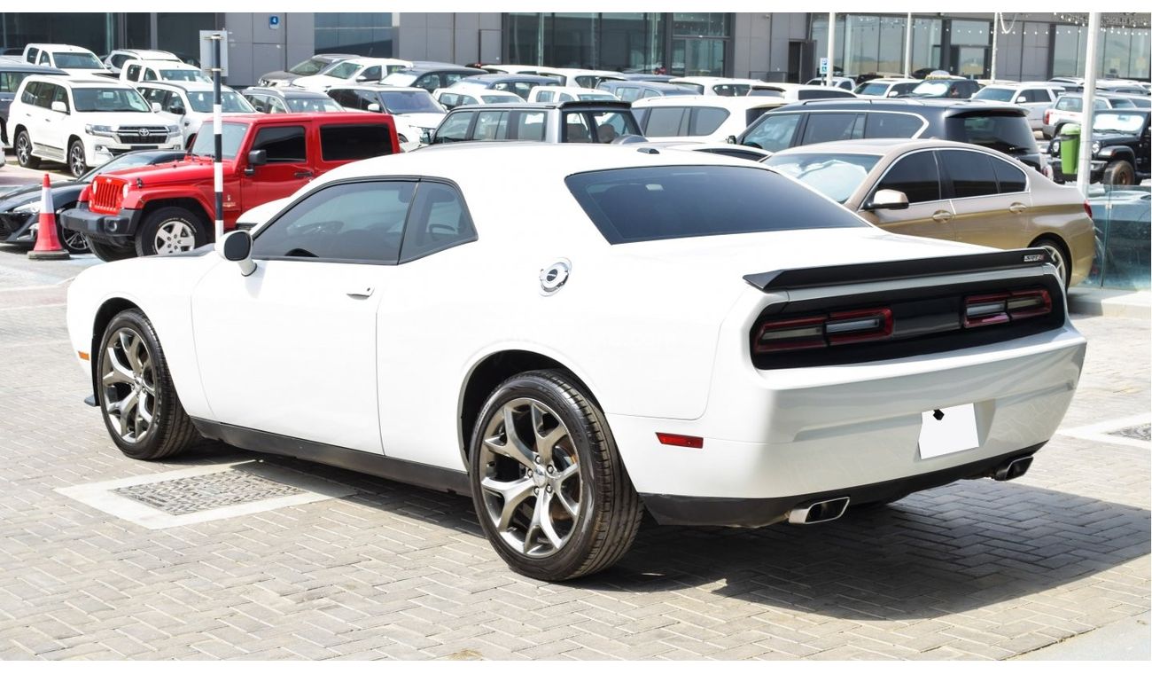 Used Dodge Challenger With SRT8 body kit 2013 for sale in Abu Dhabi 455525