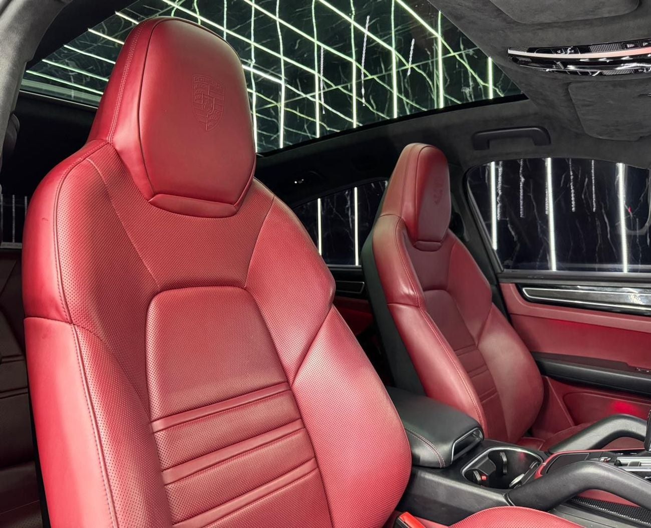 بورش كايان GTS Coupe