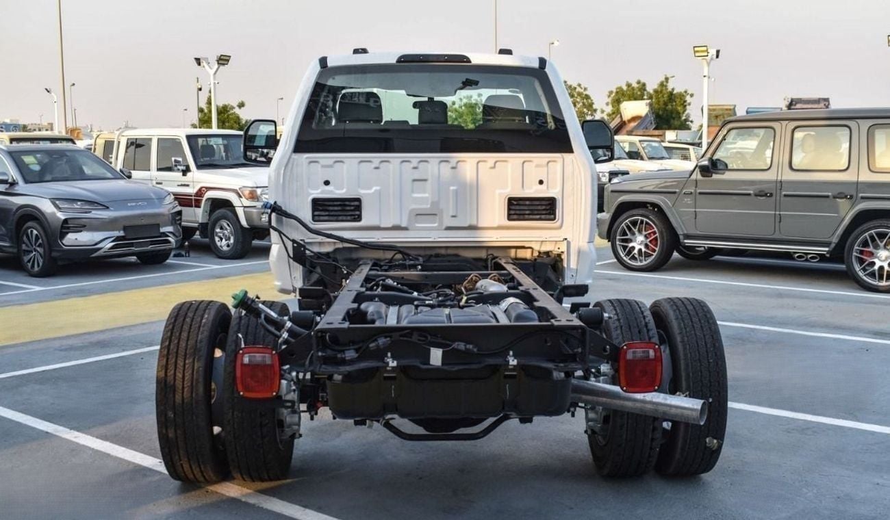 Ford F-550  2026 Ford F-550 Super Duty Chassis Cab | 6.7L Power Stroke Diesel | 330 HP | 4x4