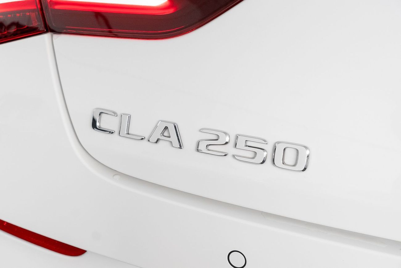 مرسيدس بنز CLA 250 4MATIC