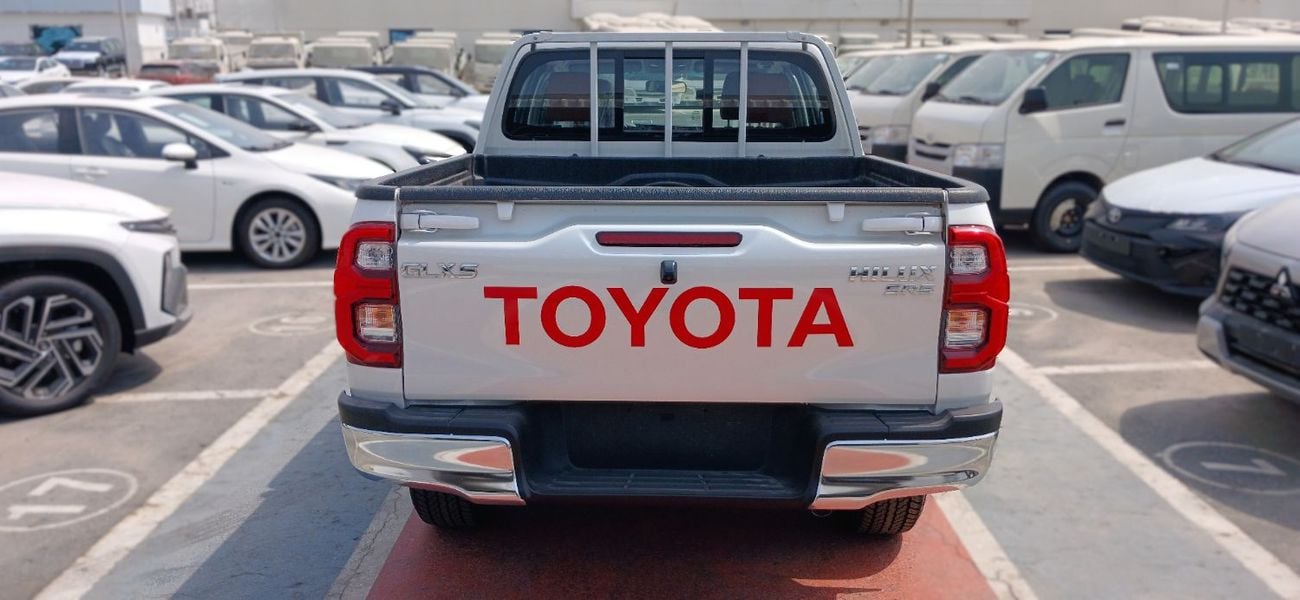 تويوتا هيلوكس Hilux 2.7L Petrol AT 4x4 2026YM