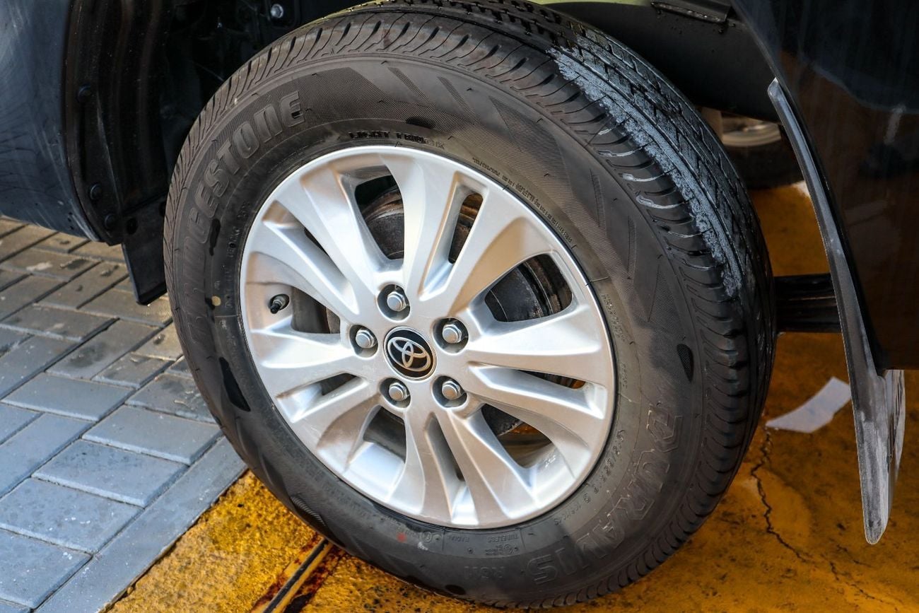 تويوتا هيلوكس GL 2026 Toyota Hilux Double Cab 2.7L Petrol (TGN121) 4x2