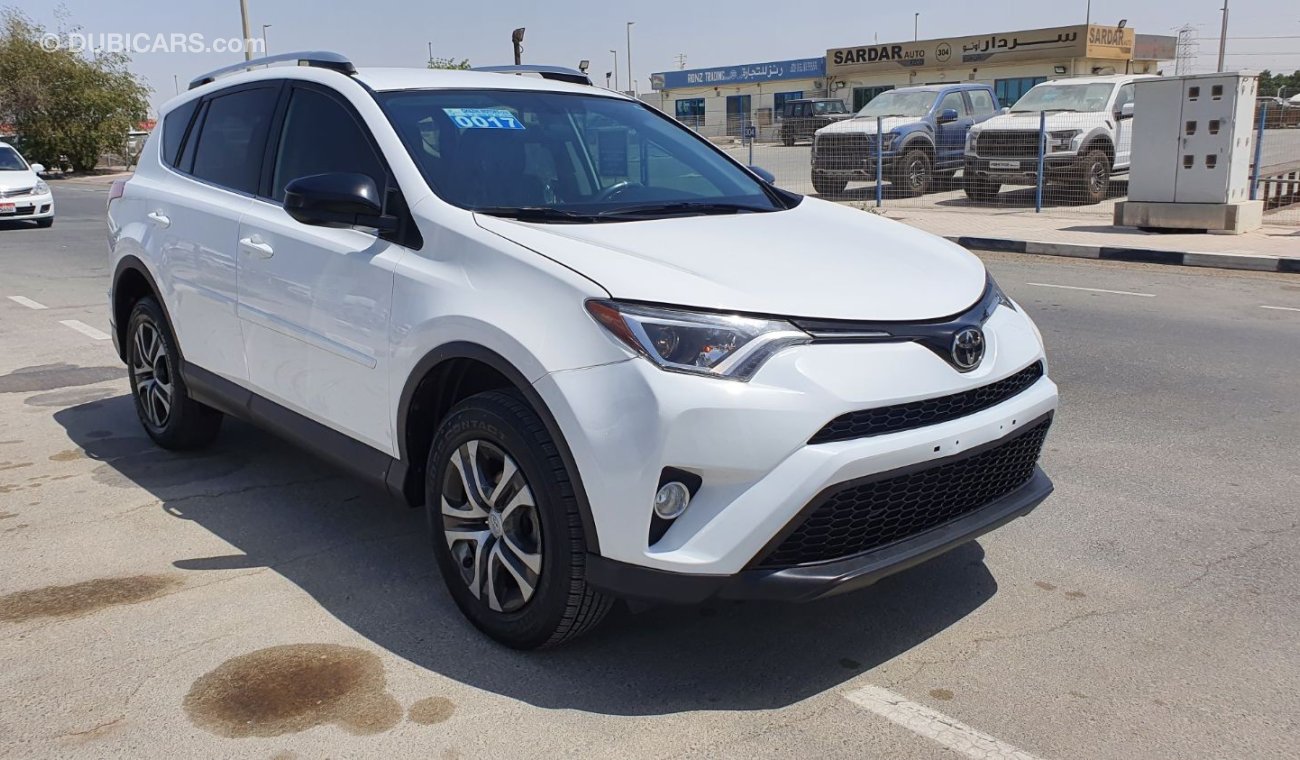 Toyota RAV4 LE