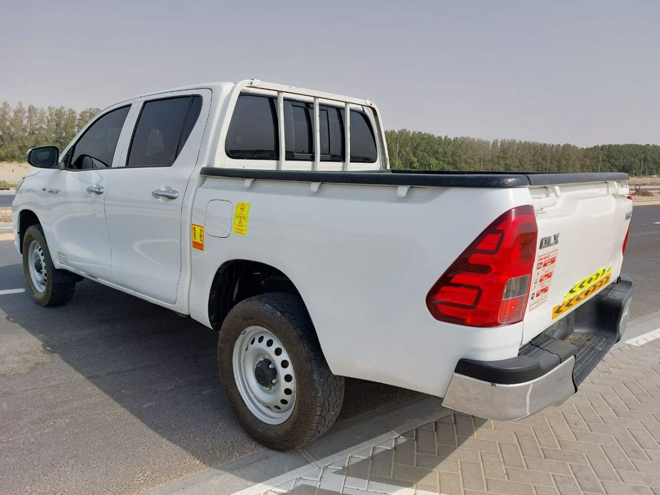 تويوتا هيلوكس GL 2.7L Double Cab Utility