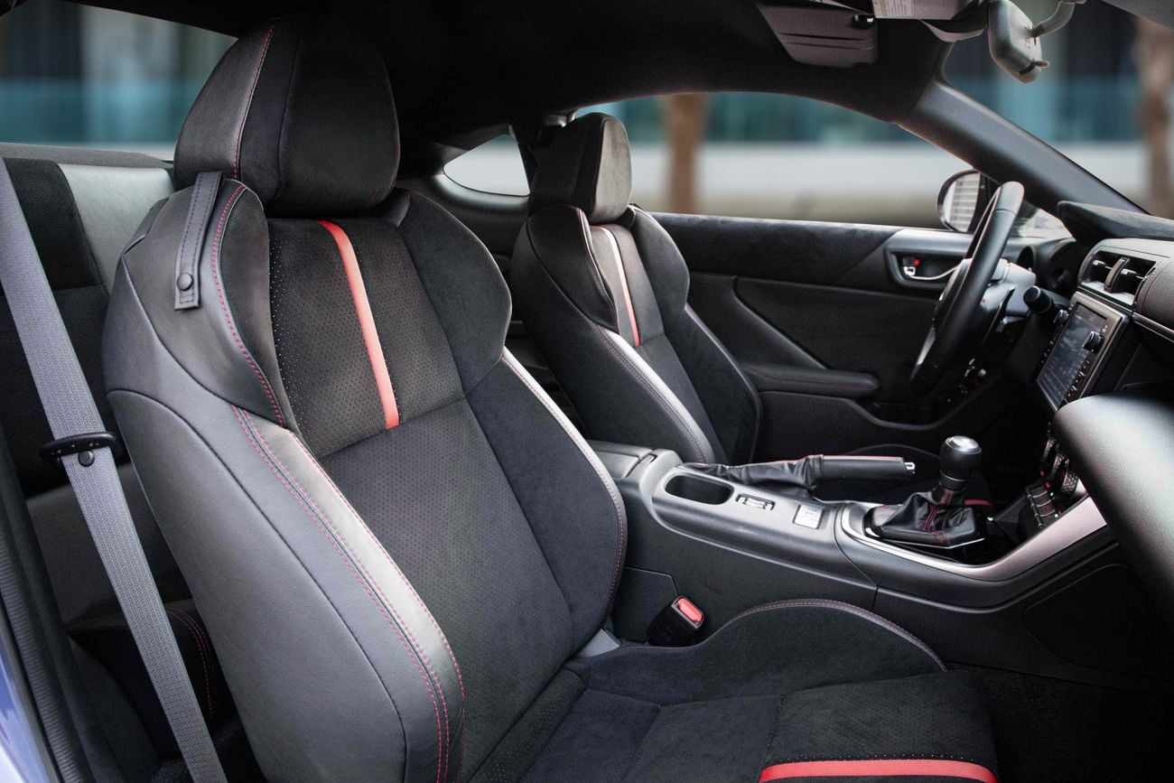 سوبارو BRZ BRZ | 2,253 P.M | 0% Downpayment | AUTO | EXTENDED WARRANTY 5YR!