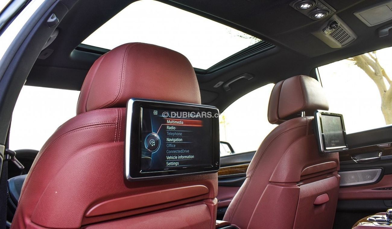 BMW 750Li M Sport BMW 750Li M Kit / 2013 / GCC / Under Warranty