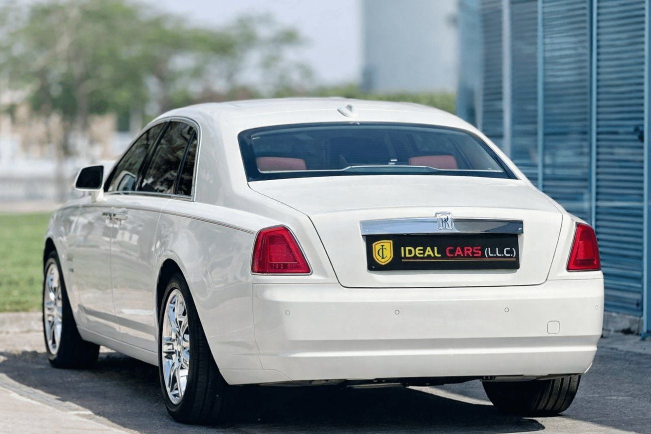 Rolls Royce Ghost Std 6.6L l ROLLS ROYCE GHOST l GCC SPECS l 6.6L W12 l YEAR 2017 l