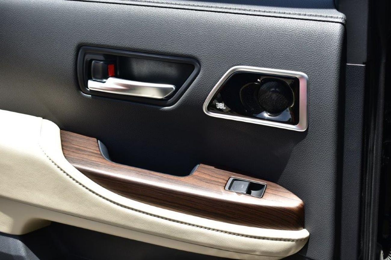 Toyota Land Cruiser VXR 4.0L VXR+ 4.0L