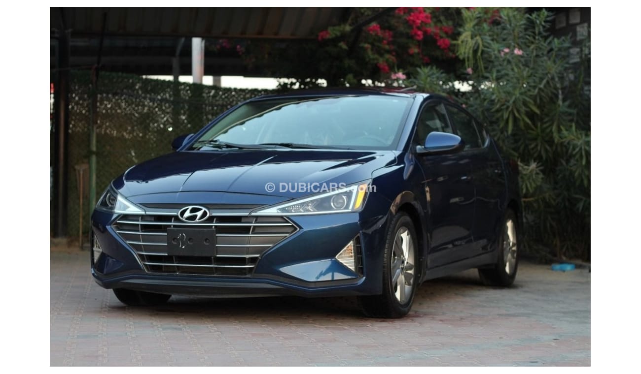 Hyundai Elantra Base