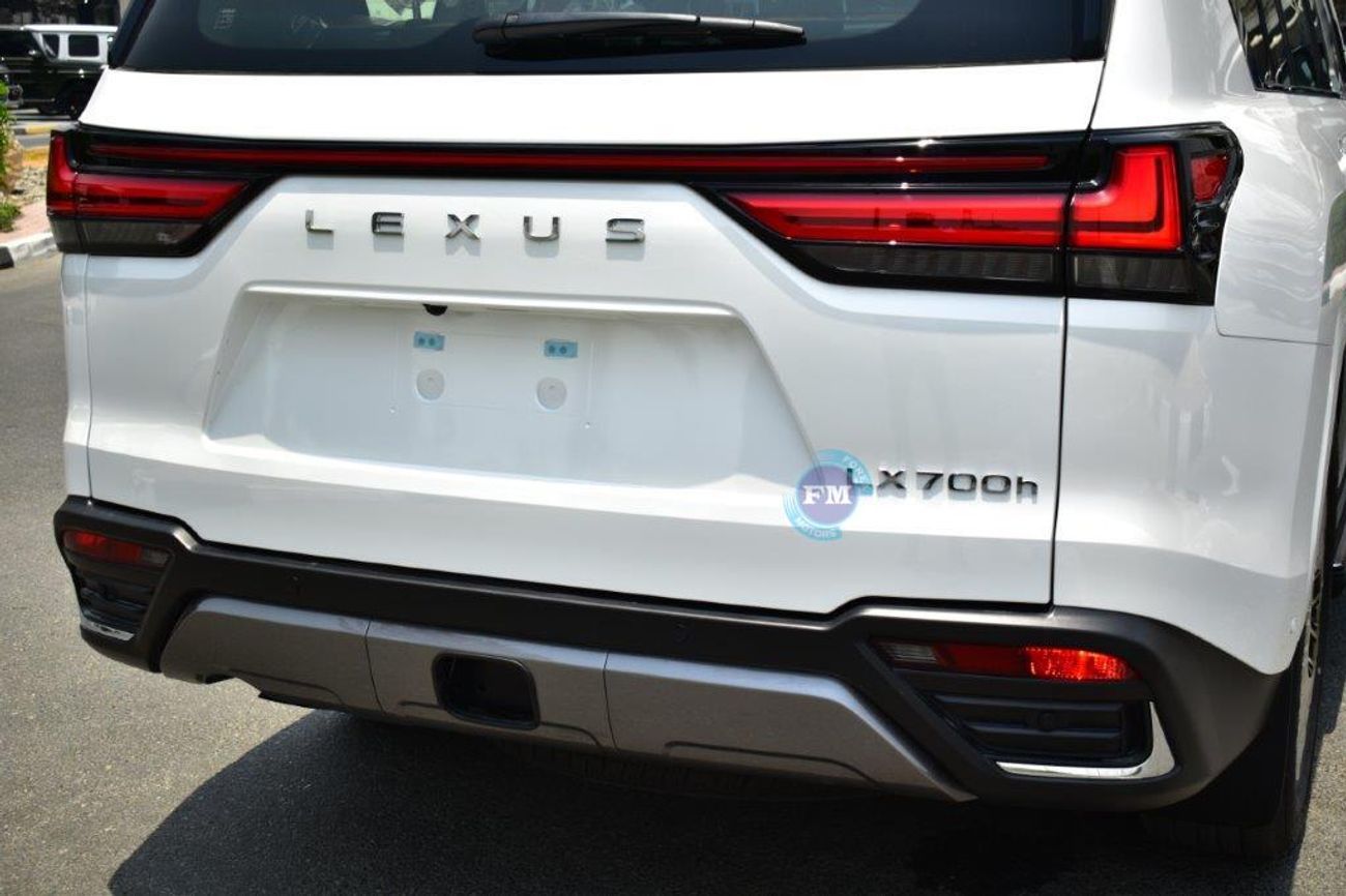 لكزس LX 700h V6 HYBRID 3.5L 7 SEAT AT with AUTO PARK
