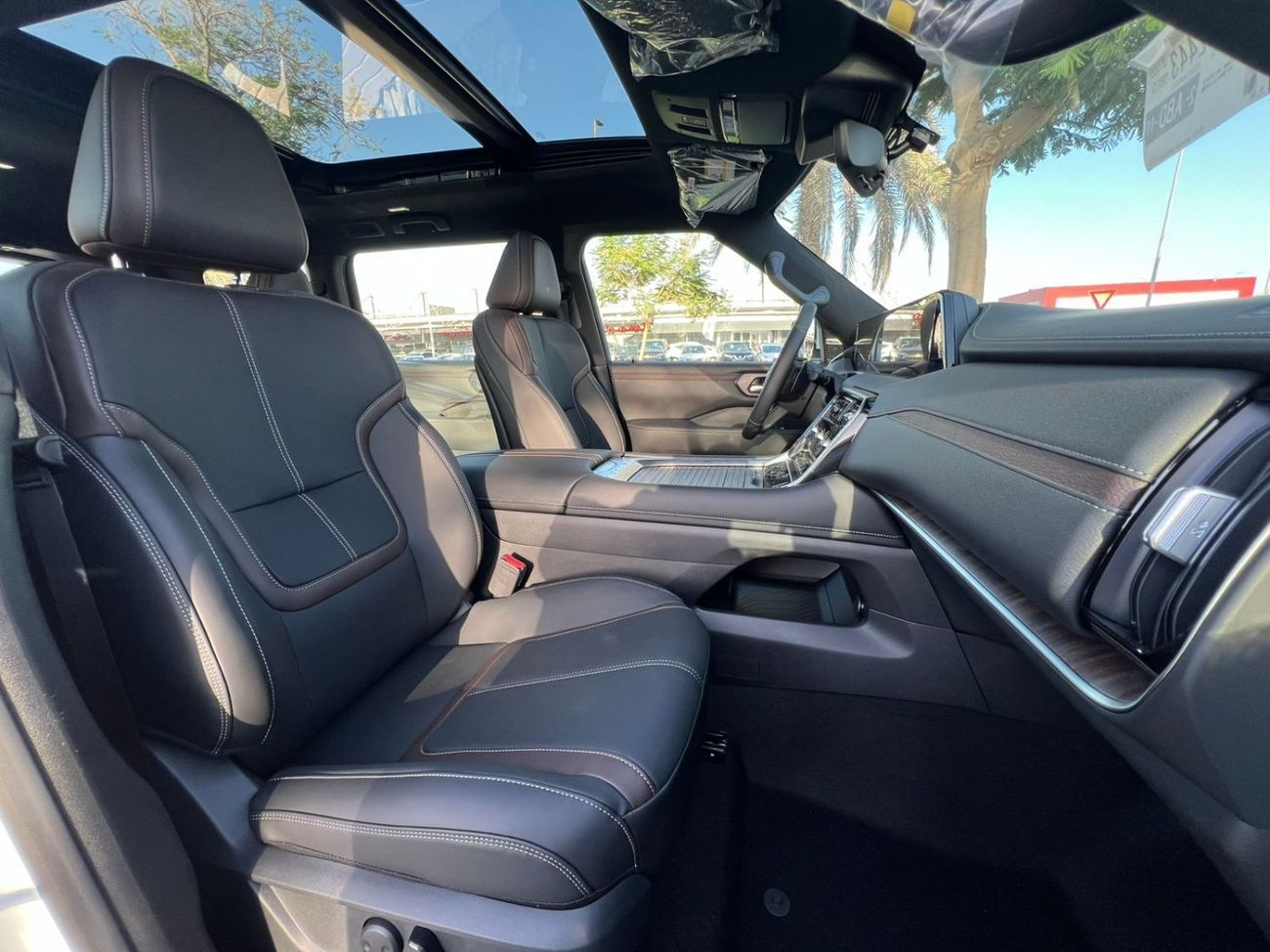 Nissan Patrol SE Titanium 3.8L | EXPORT