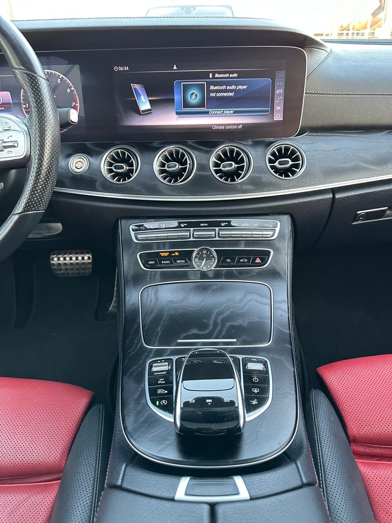 مرسيدس بنز E300 كوبي Mercedes E300_GCC_2019_Excellent Condition _Full option