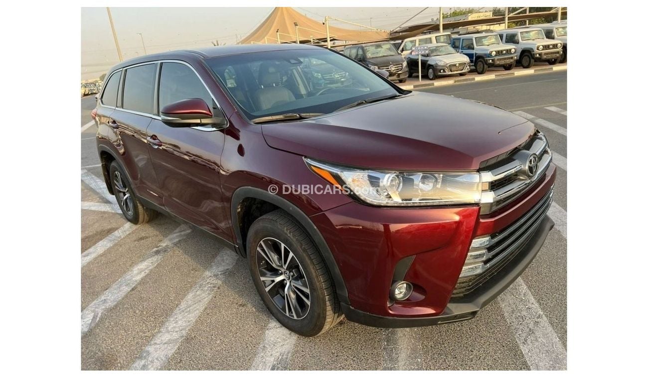 Toyota Highlander 2019 Toyota Highlander LE AWD 4X4 MidOption+ /