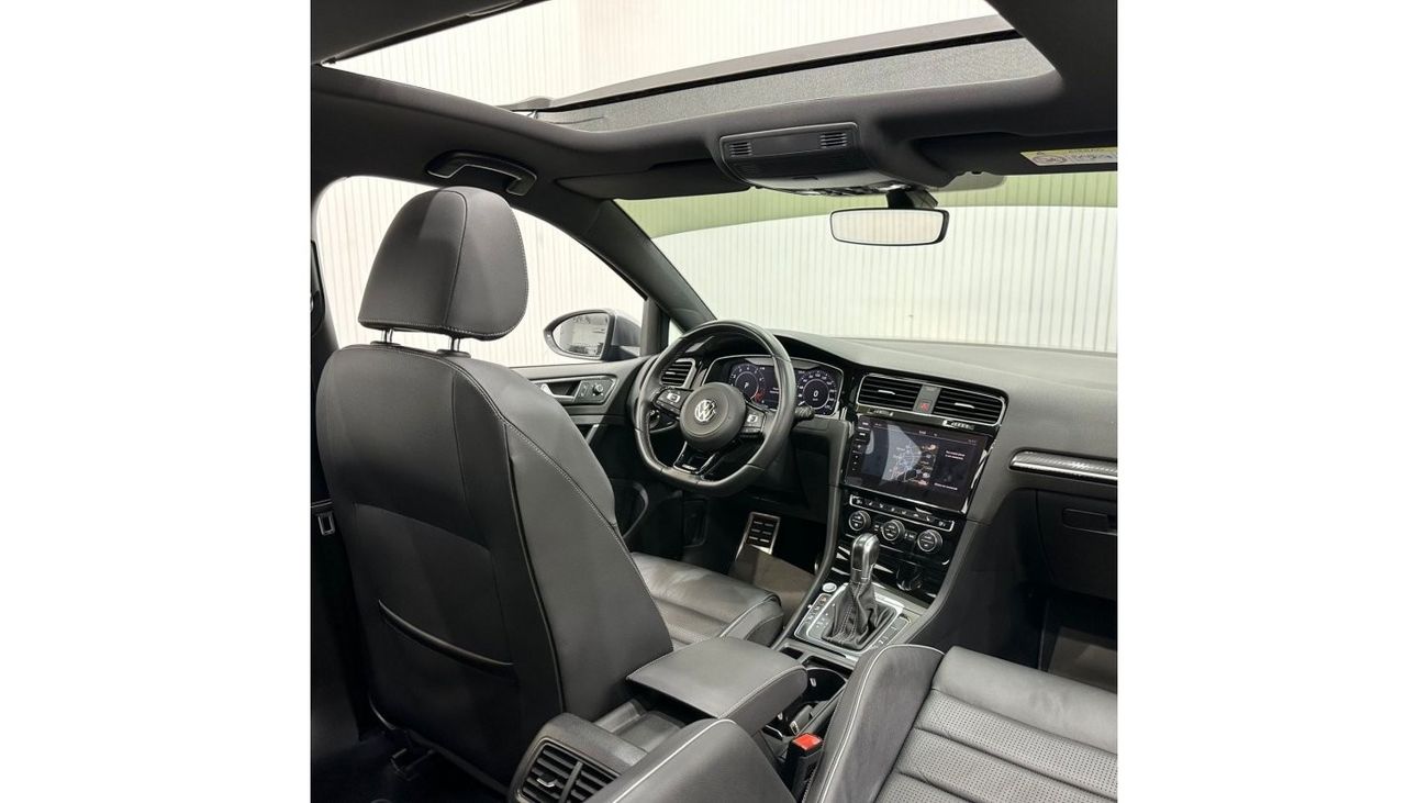 Volkswagen Golf 2019 Volkswagen Golf R, Warranty, Service History, Full Options, Low Kms, GCC