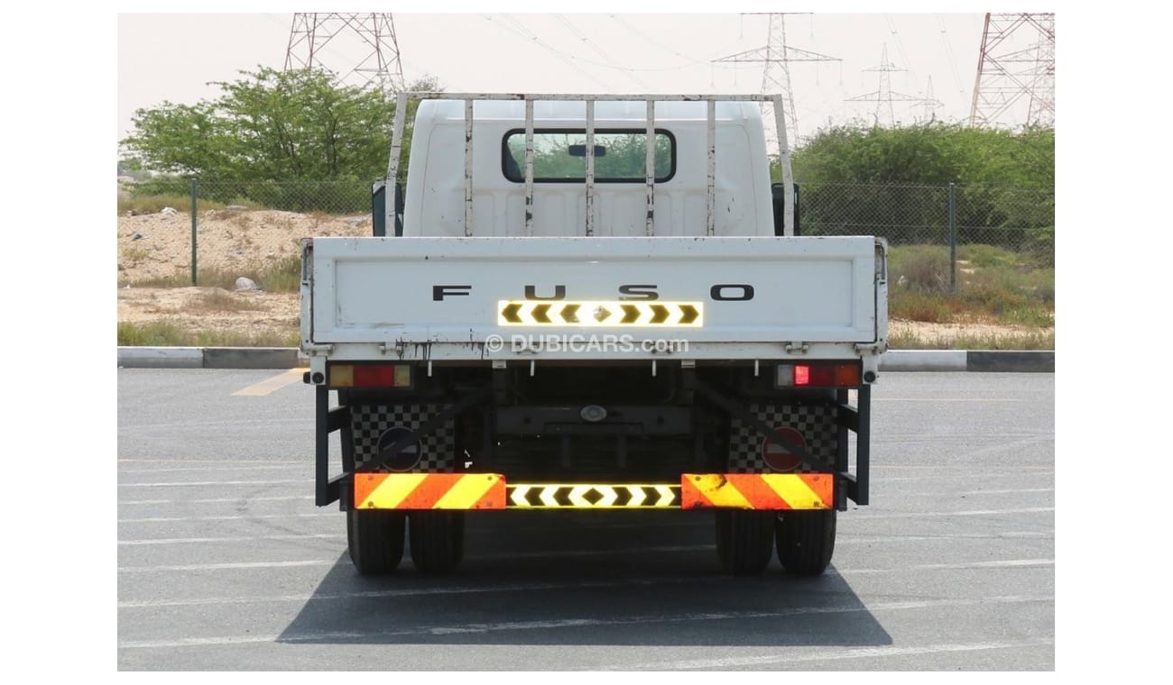 Mitsubishi Fuso Canter 2017 | MITSUBISHI FUSO CANTER | ORIGNAL BODY UTILITY TRUCK WITH GCC SPECS AND EXCELLENT CONDITION