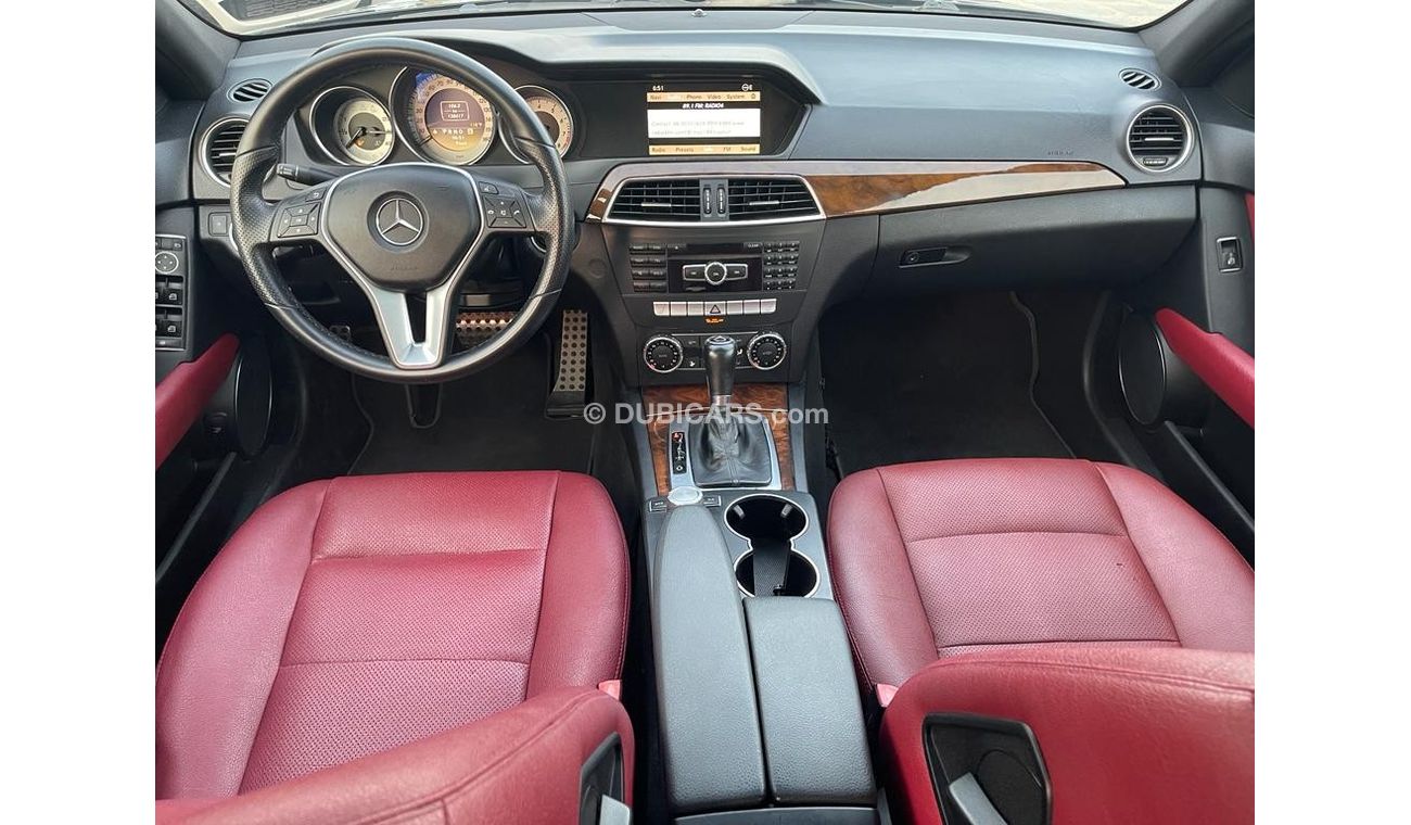 Mercedes-Benz C 300 Std Mercedes C300_2012_Excellent_Condition _Full option