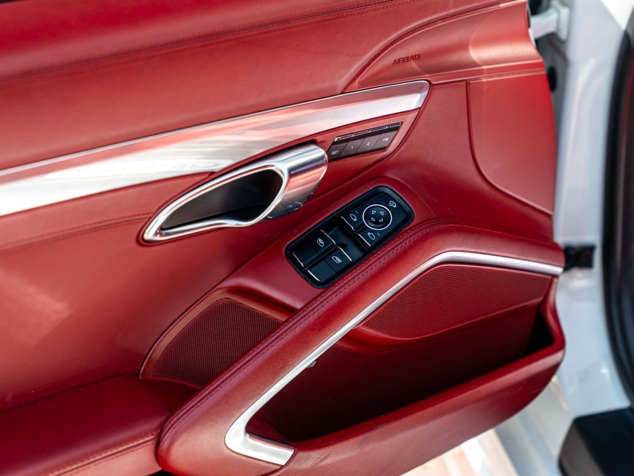 Porsche 911 911 CARRERA 4S • FULL OFFICIAL PORSCHE SERVICE HISTORY • STUNNING COLOUR COMBINATION