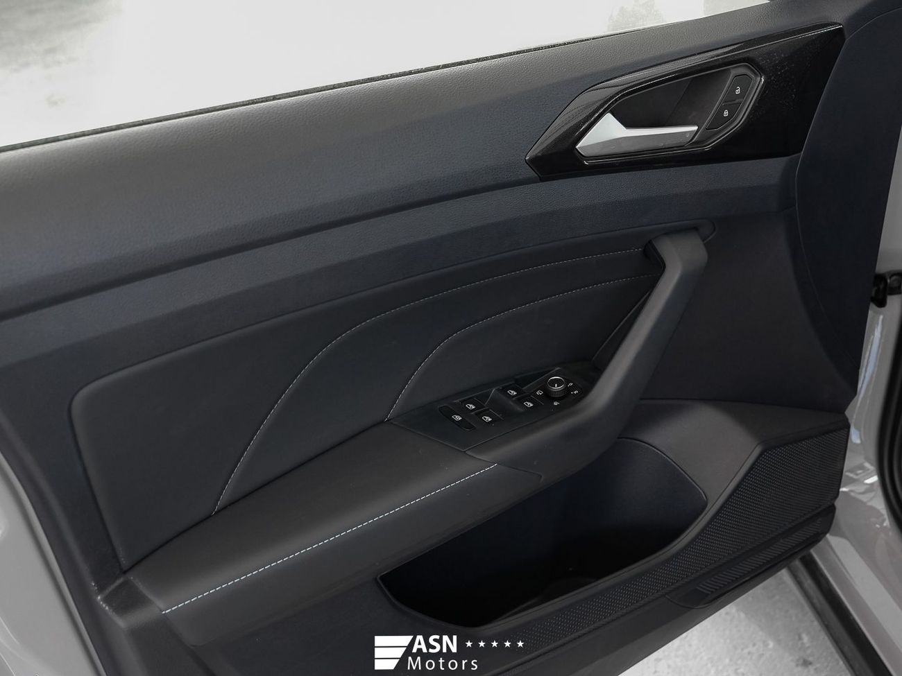 فولكس واجن ثارو XR 300 TSI 2026 (Export Price)