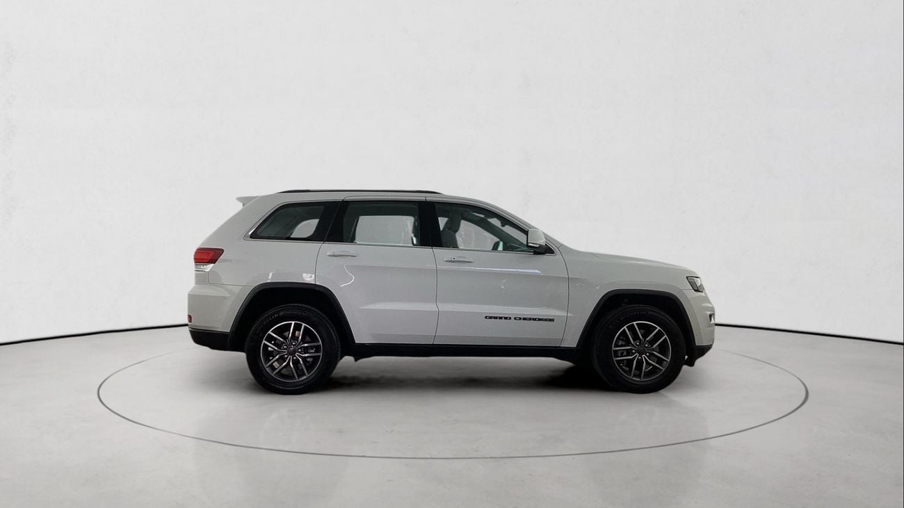 Jeep Grand Cherokee LAREDO | Guaranteed Warranty | 0 Down Payment