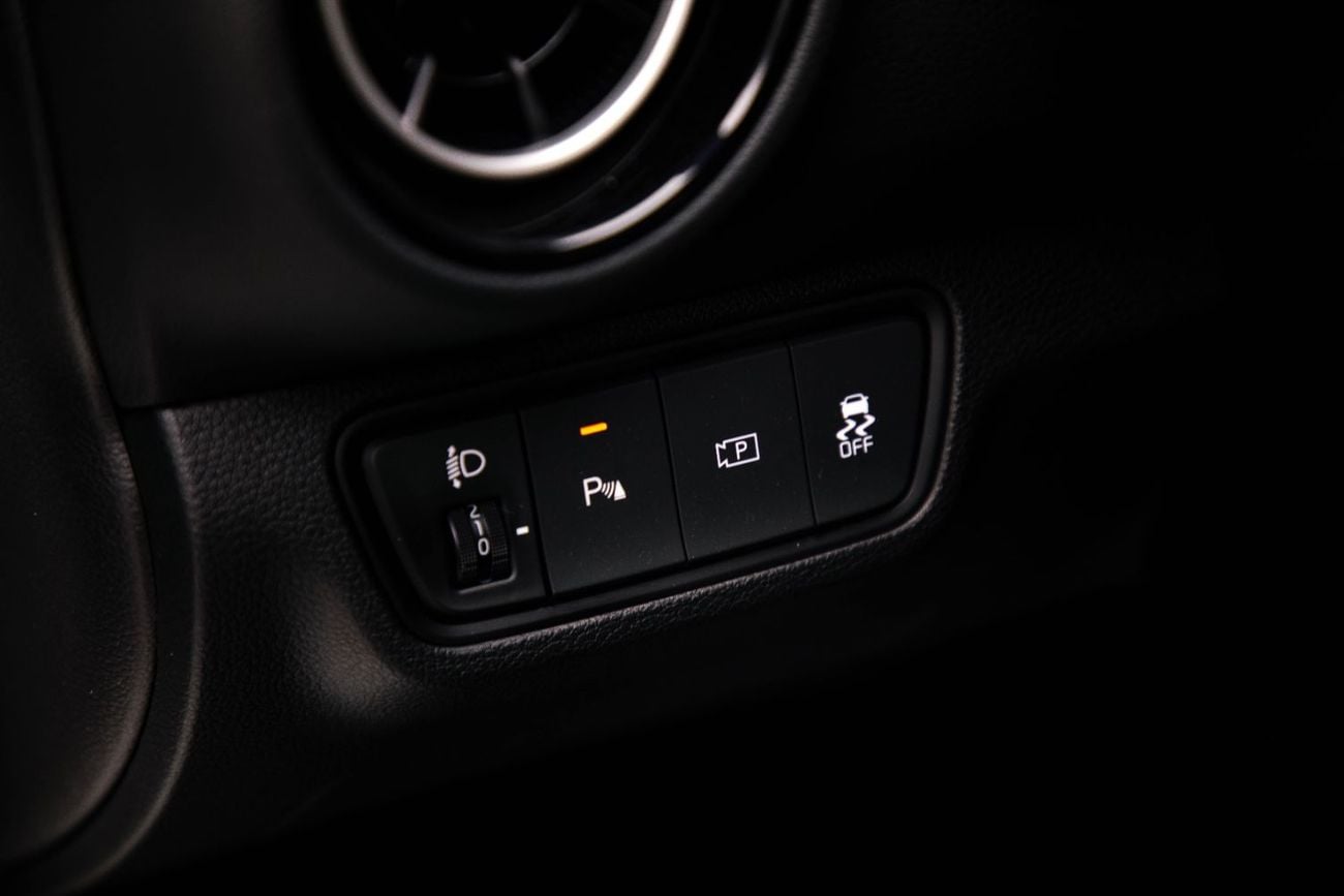 Kia K3 Comfort 1.5L - White Inside Black | Export Only