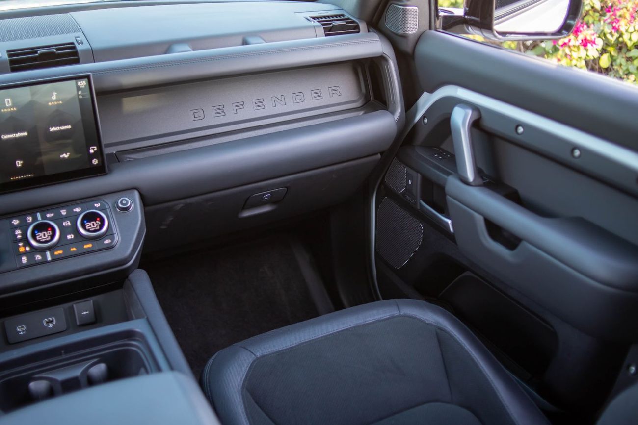 Land Rover Defender 110 X P525 5.0L