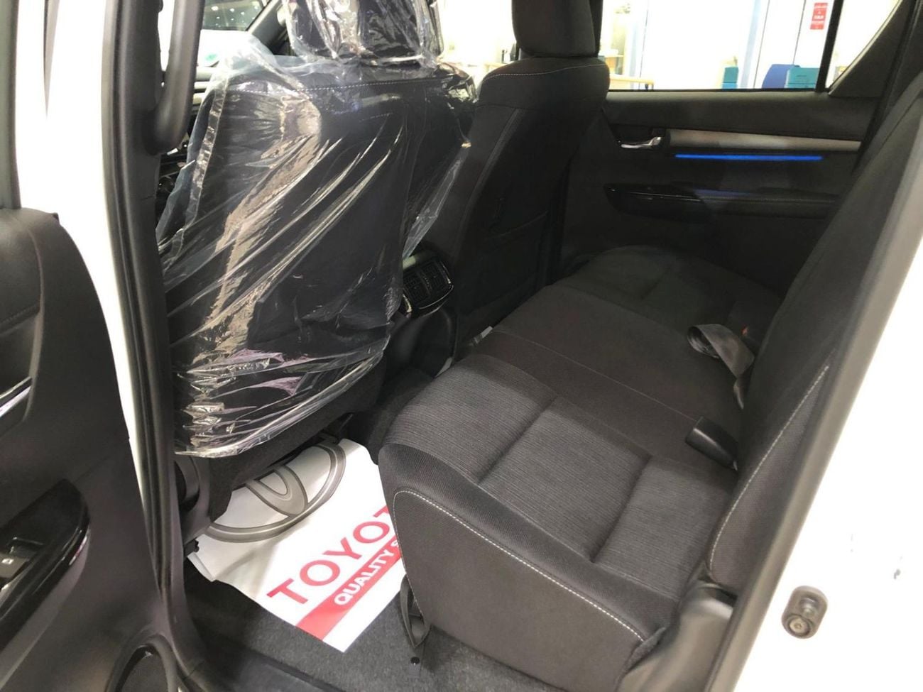 Toyota Hilux 2024 Toyota Hilux Adventure 4.0L petrol Full option AT