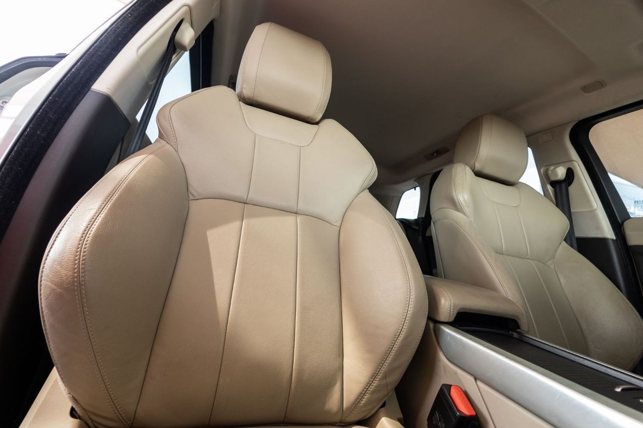 لاند روفر رانج روفر إيفوك