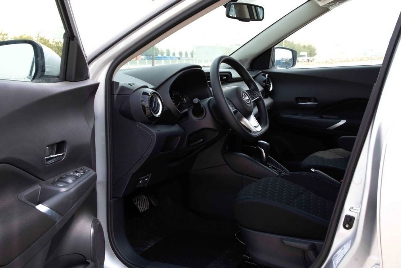 Nissan Kicks 2024 Nissan Kicks 1.6 SV - Silver inside Black | Export Only
