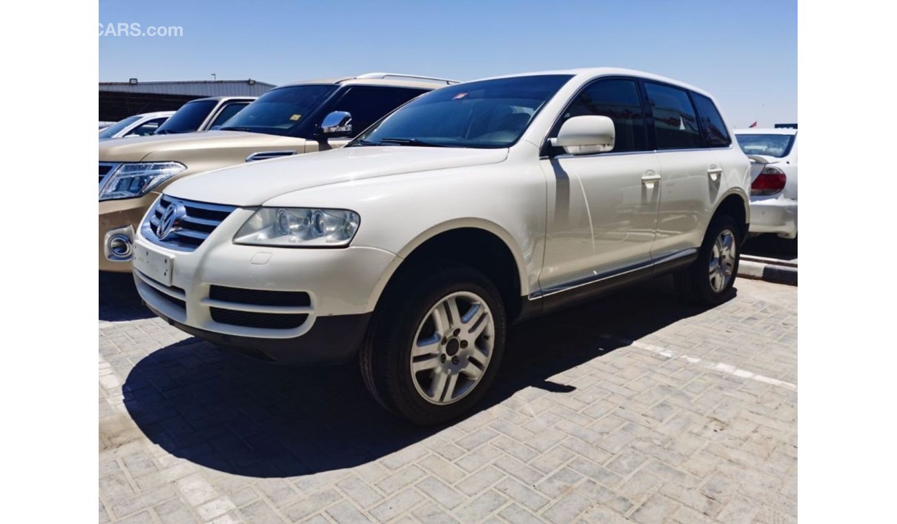 Volkswagen Touareg GCC 2005 model full option in excellent condition